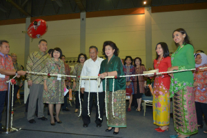 Menteri Kesehatan Nila F Moeloek dan Menko Perekonomian Darmin Nasution membuka Pameran Alat kesehatan Dan Perbekalan Rumah Tangga di JCC -Jakarta/ 16 Oktober 2015